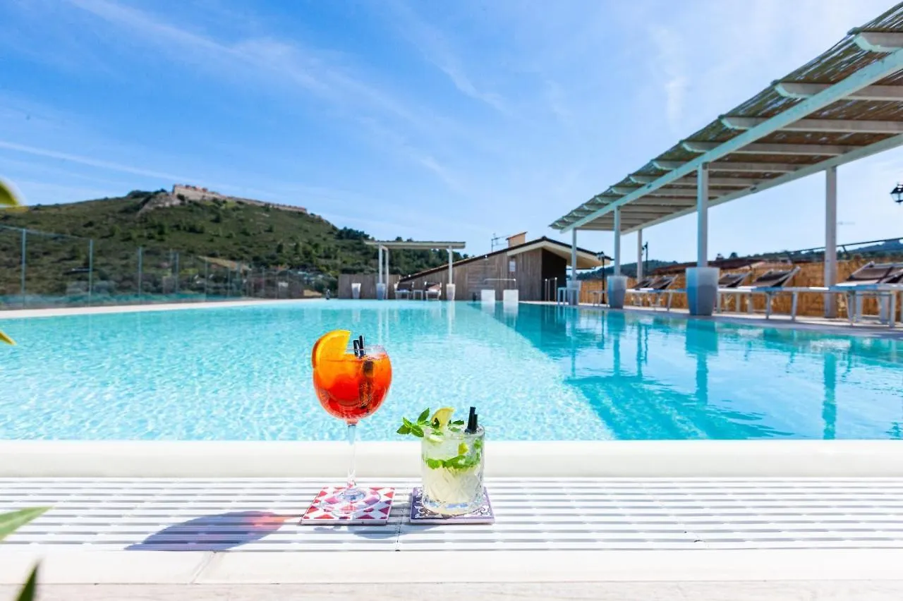 A Point Porto Ercole Resort & Spa מלון